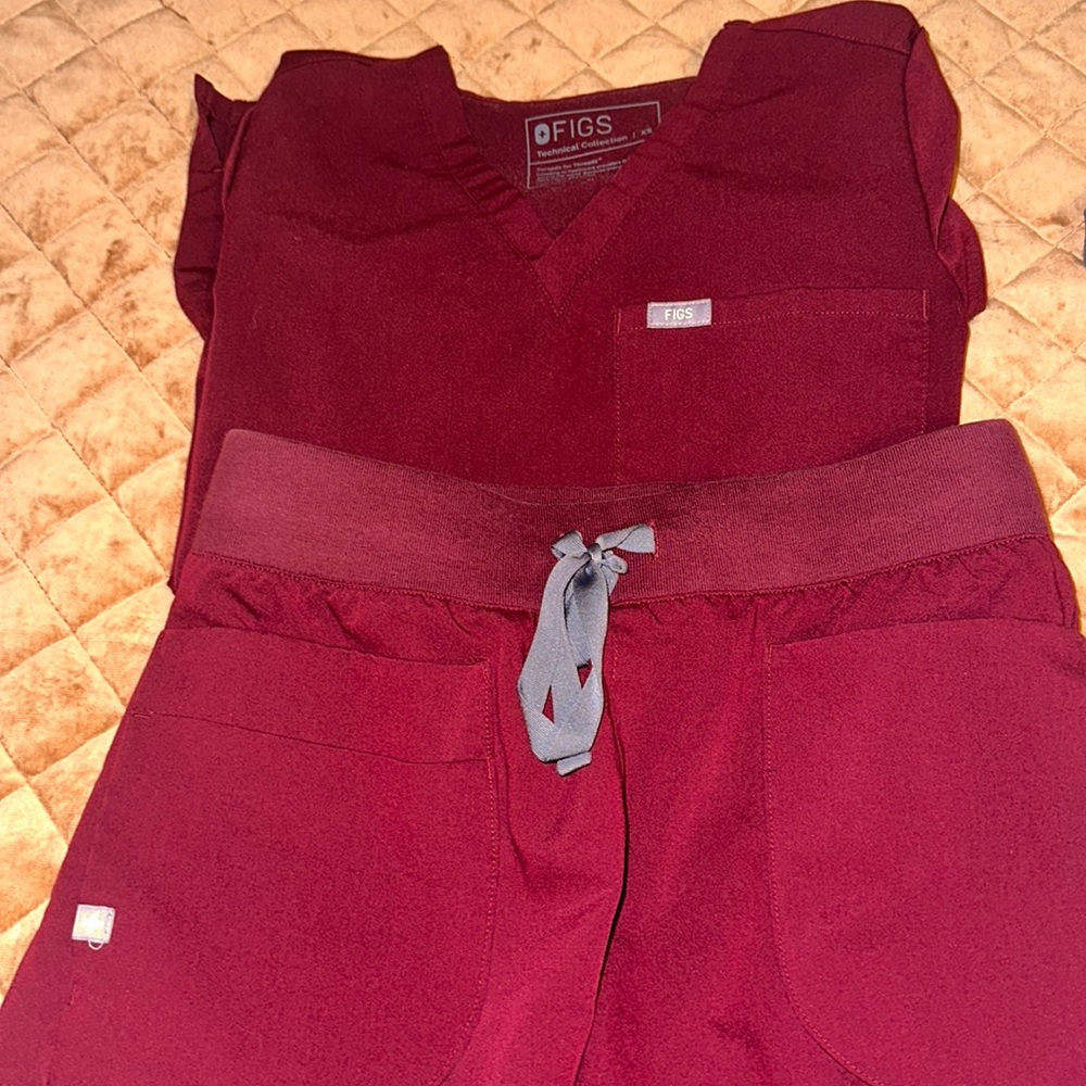 Figs scrub set
